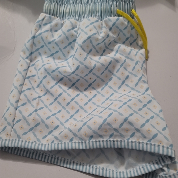 Edgehill Collectionx Sun House Children's Little Boys 2T-7 Talmadge Flor… - Picture 2 of 9